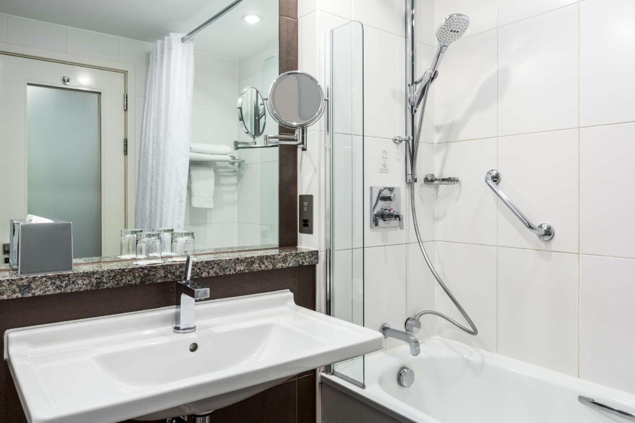 Готель Nh London Kensington Екстер'єр фото